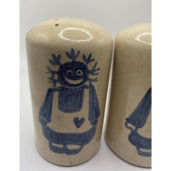 Folk Art Ceramic Blue & Cream Raggedy Ann Andy Dolls Salt & Pepper Shaker Set - Picture 2 of 5